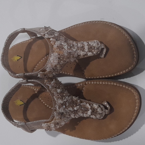 Volatile Floral Sandals - Picture 3 of 7